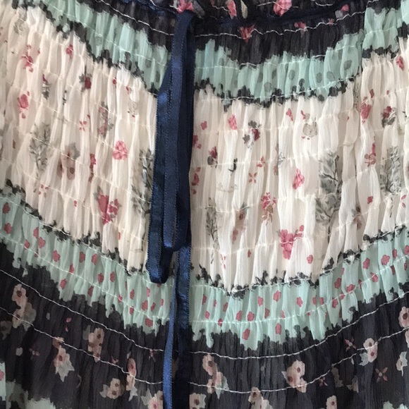 Mini Dress. - Picture 2 of 4